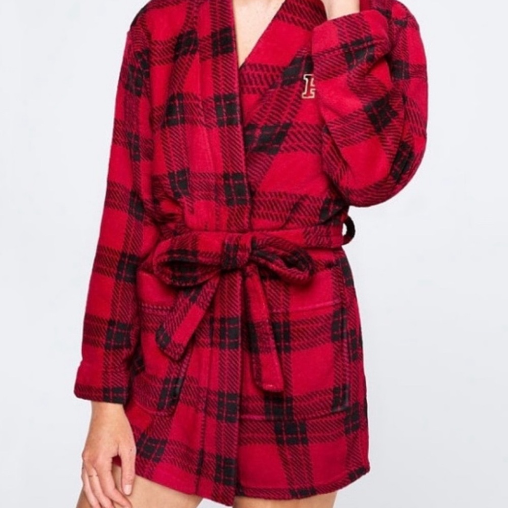 PINK Victoria’s Secret Red Black Buffalo Plaid Fleece Robe M/L Cozy Holiday